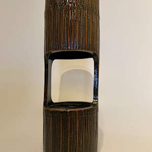 Tubular lacquered ikebana vase