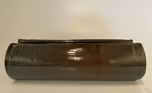 Tubular ceramic ikebana vase